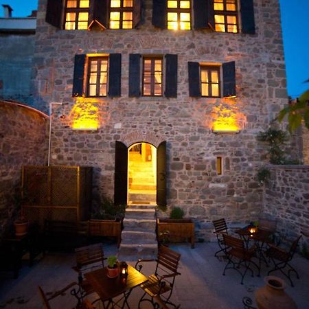 Aristonicus Boutique Hotel Бергама Екстериор снимка