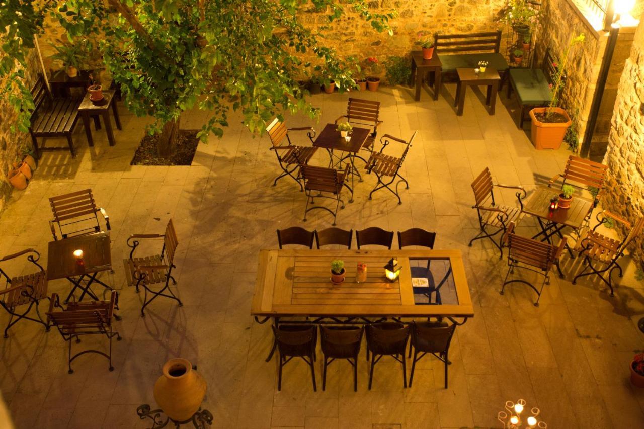 Aristonicus Boutique Hotel Бергама Екстериор снимка