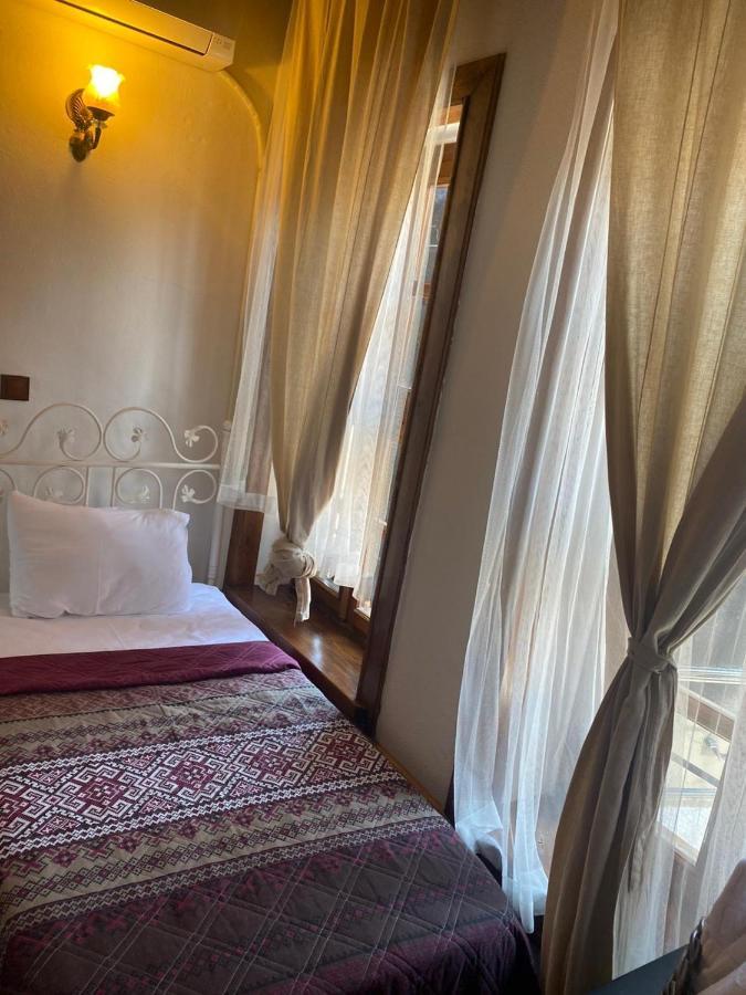 Aristonicus Boutique Hotel Бергама Екстериор снимка