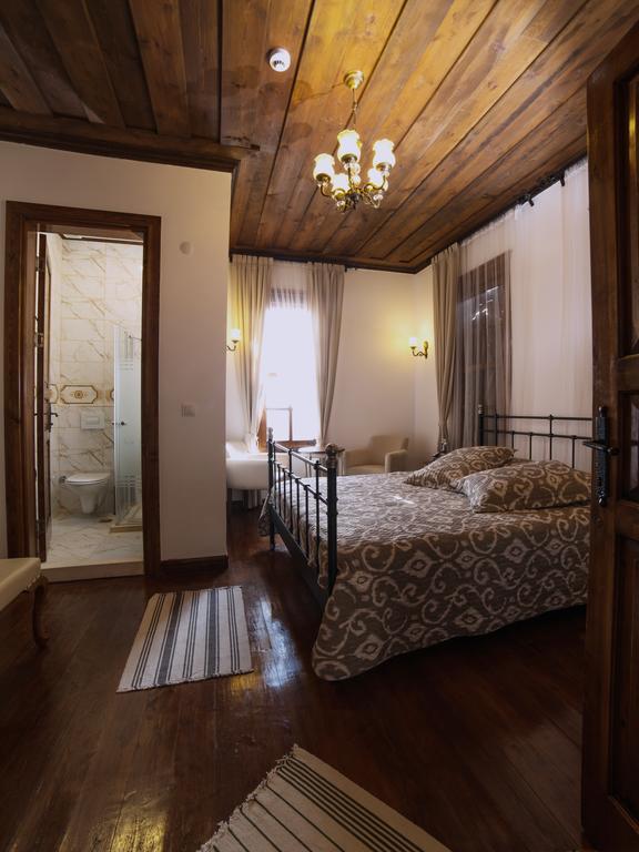 Aristonicus Boutique Hotel Бергама Стая снимка