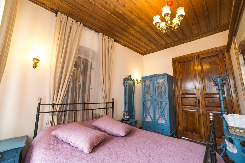 Aristonicus Boutique Hotel Бергама Стая снимка