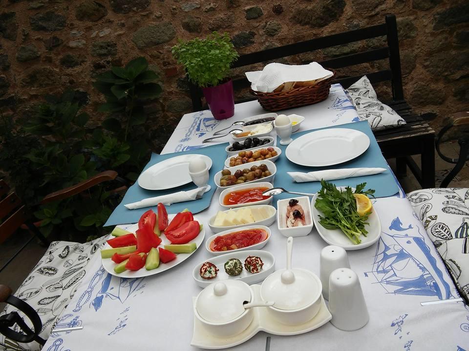 Aristonicus Boutique Hotel Бергама Екстериор снимка